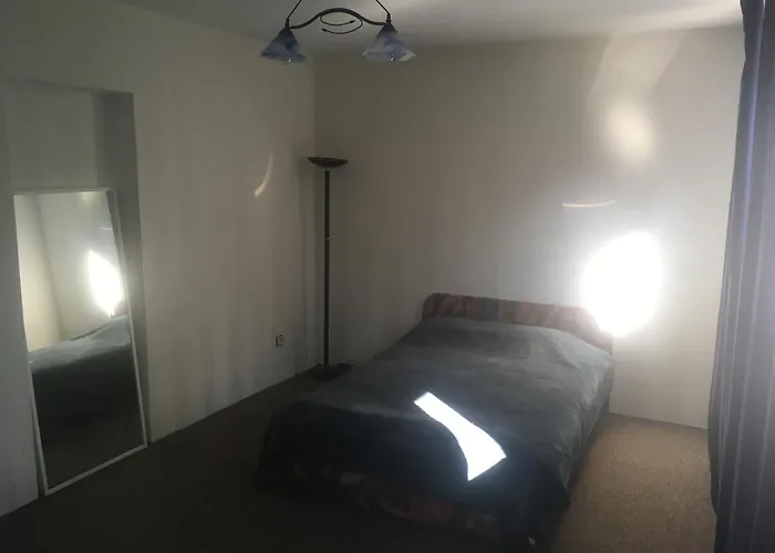 Parking Nocleghause בית הארחה פוזנן